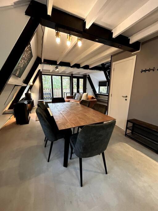 Chaleureux Chalet A Дюрби Екстериор снимка