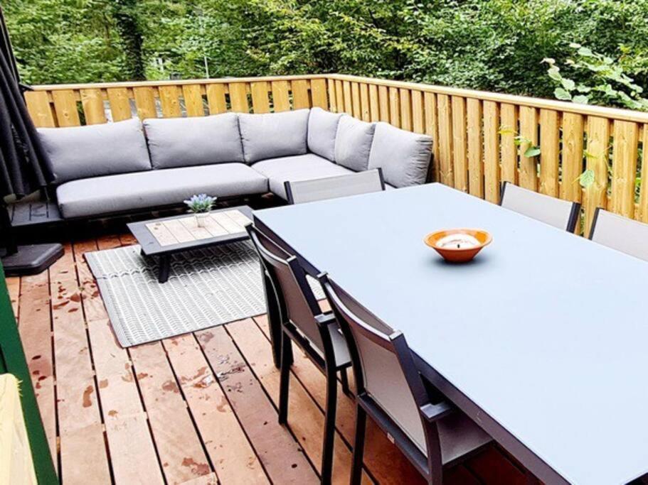 Chaleureux Chalet A Дюрби Екстериор снимка